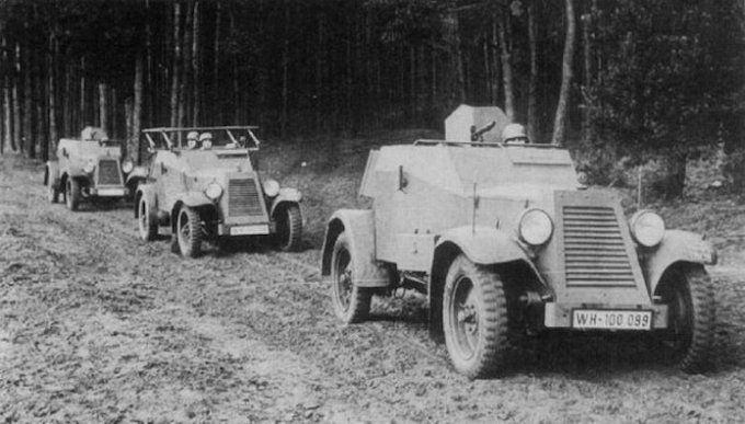 Peloton de reconnaissance de Kfz 13 et 14